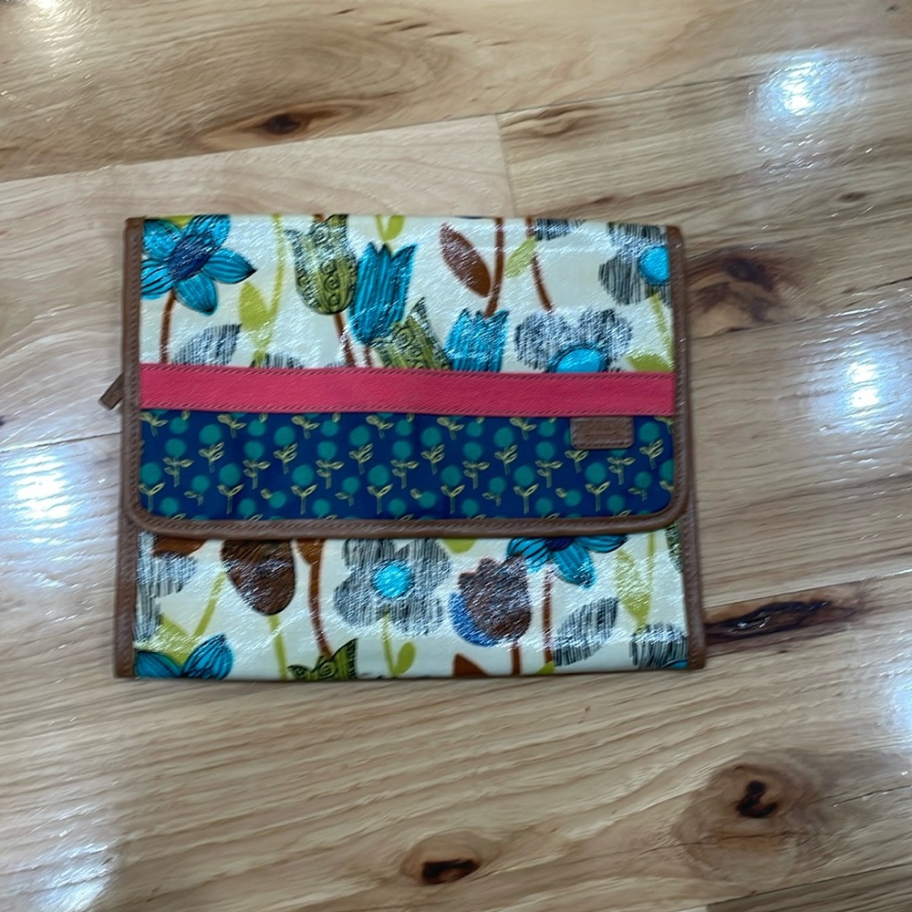 Fossil vintage key per trifold jewelry travel bag coated canvas leather floral